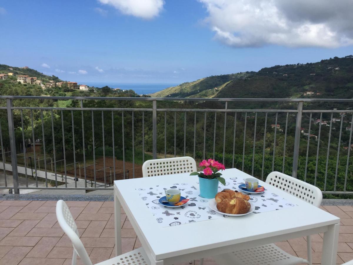 Vista D'Amare Bed & Breakfast Buonvicino Екстериор снимка